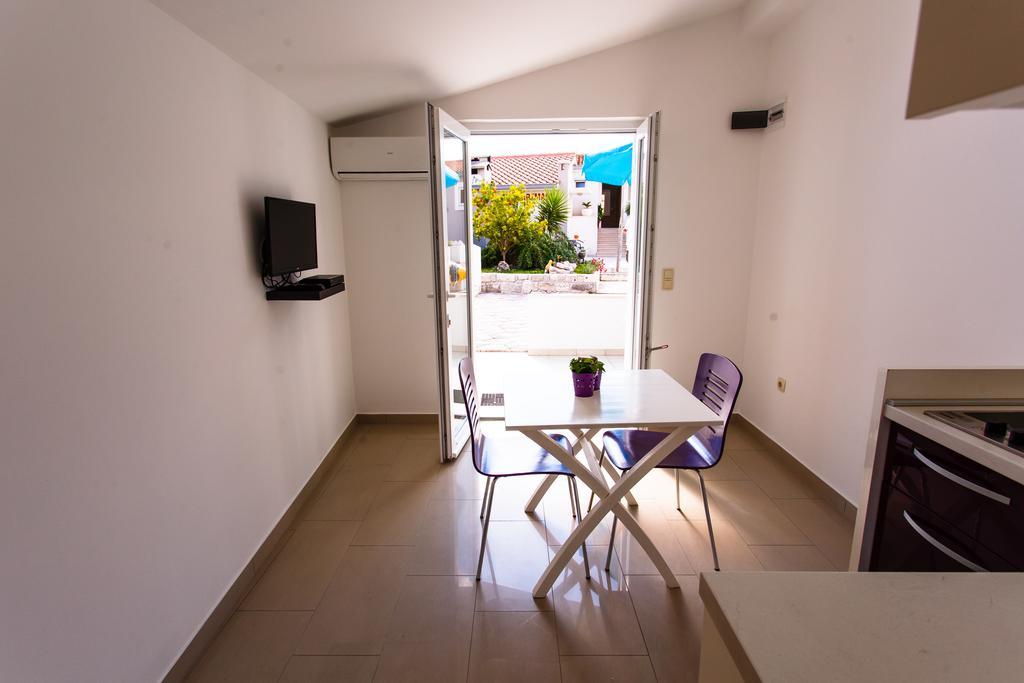 Filip Apartment Omiš Habitación foto